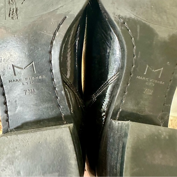 Marc Fisher Yale Pointy Toed Patent Leather Chelsea Bootie 7.5 - Picture 4 of 6